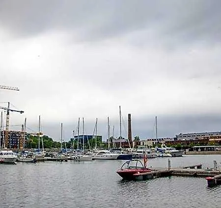 Harbour Hub Hostel *