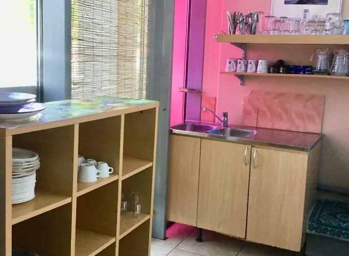 Harbour Hub بيت شباب *