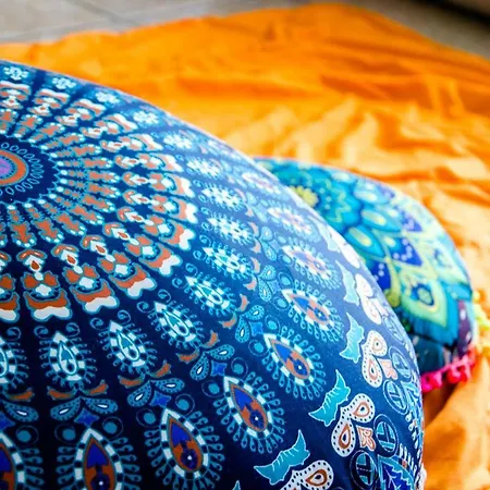 Harbour Hub Hostel *