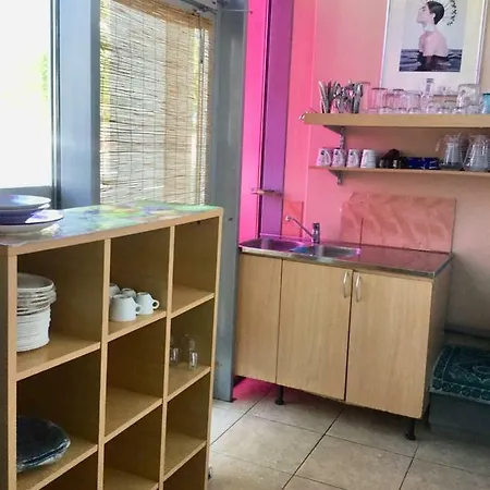 Harbour Hub Hostal *
